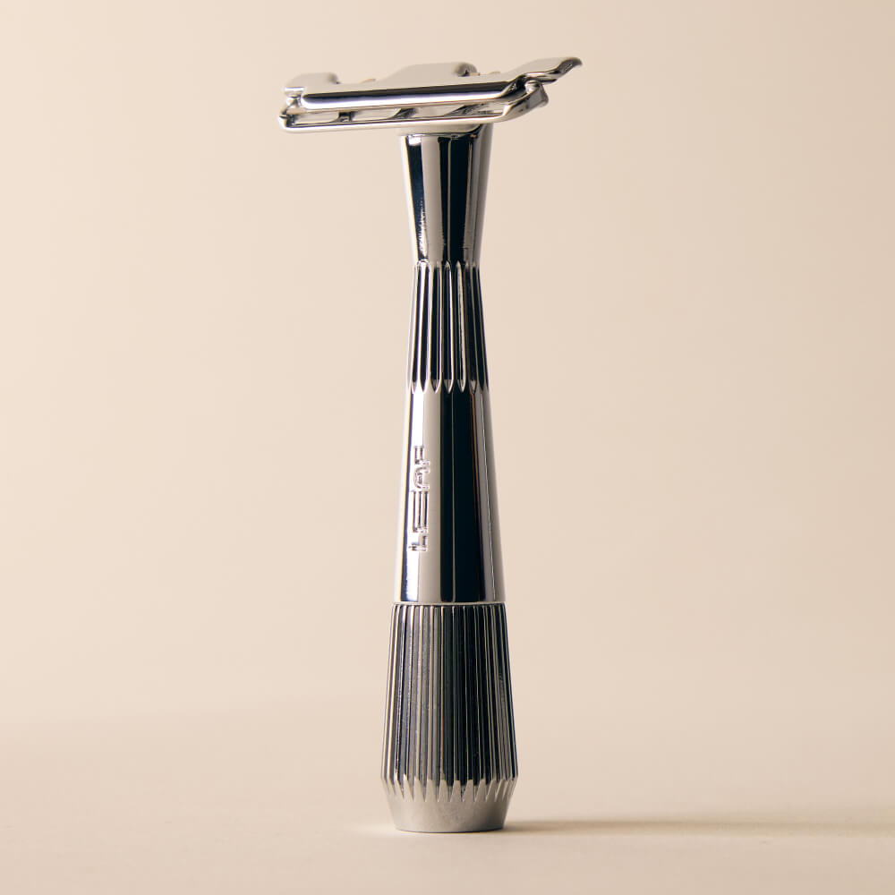 Single-Edge Razor Bundles