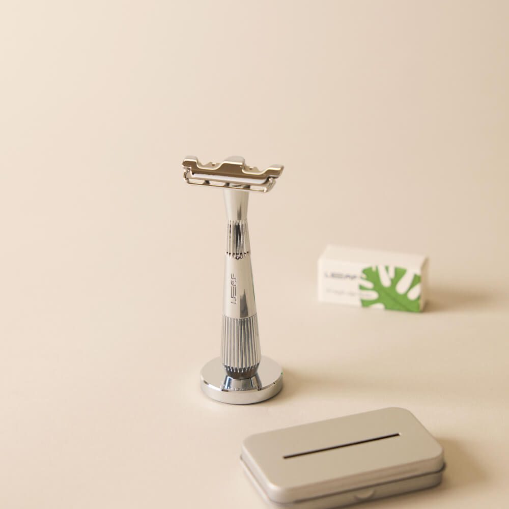 Single-Edge Razor Bundles