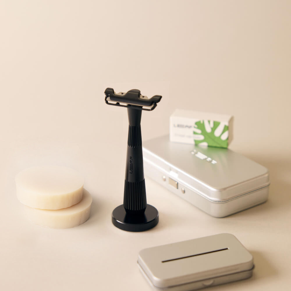 Single-Edge Razor Bundles
